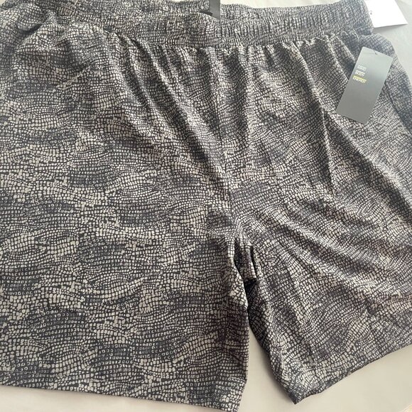 Zella Men's shorts - Picture 4 of 9